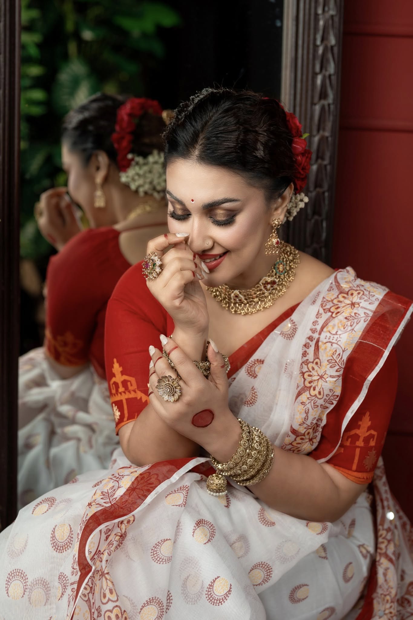 Apu Biswas Biography