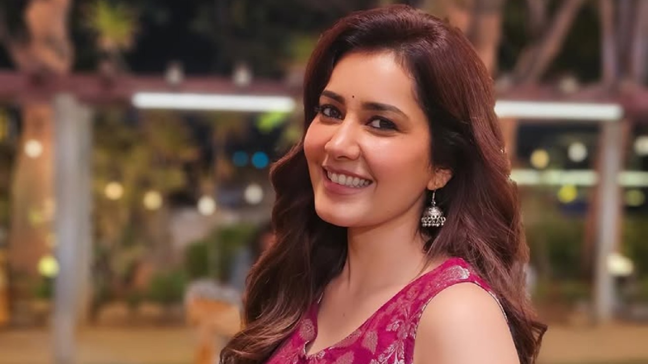 Raashii Khanna Biography